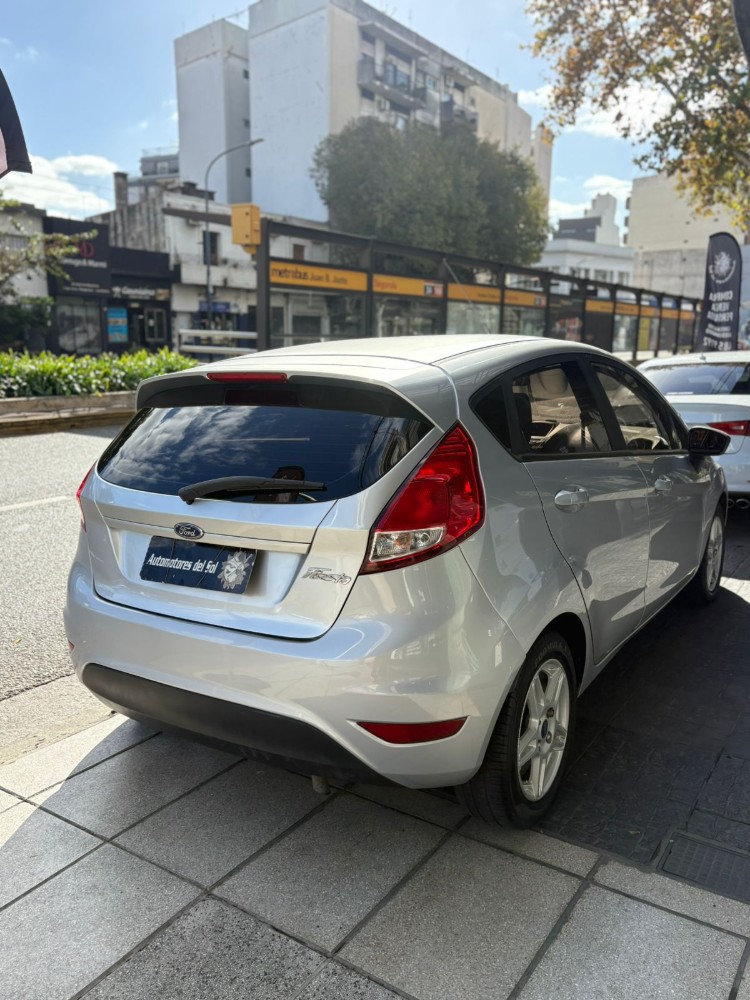 Ford Fiesta Kinetic S Plus — foto 5
